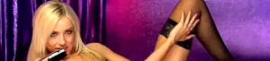 babeshows Hannah Martni shows her tits, doing phone sex